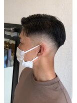 ブレイズ(BLAZE)&nbsp;七三スキンフェード×バーバースタイル×黒髪