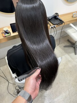 ジーナ 天王寺(Zina) 艶髪ストレート