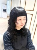 顔周りウルフ×くりくりロングパーマ