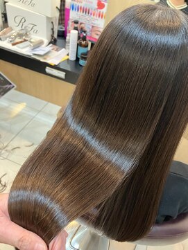 カール 鶴川店(K：R) レイヤーロング美髪くびれワンカールシルキーベージュ