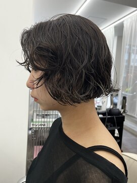 tohka ボブパーマ/切りっぱなしボブ/くせ毛風パーマ