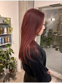 レイヤーとボルドーカラーで抜け感を