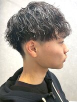 ディスイズバーバーフォース(THIS IS BARBER 4th)&nbsp;刈り上げツーブロック ショートマッシュ ツイスパ 黒髪