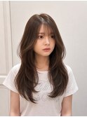 オリーブベージュ