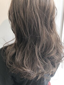 ミラバイグリーン(Mira by green) 【担当SEKI】 透け感抜群フォギーベージュ