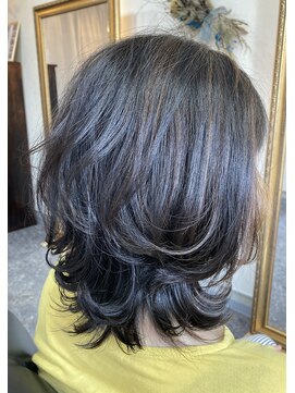 マグネティックヘア(Magnetic hair) くびれレイヤースタイル