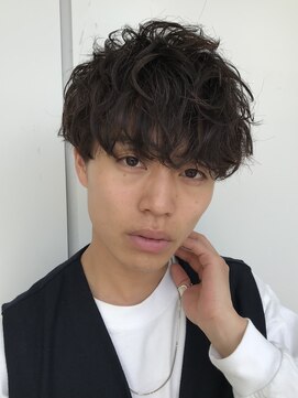 バイフィフス 原宿/表参道(by fifth) 波巻きツイストスパイラルパーマツーブロック刈り上げ