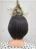 レイヤーショート黒髪小顔マニッシュハンサムショート
