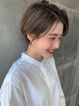 美容室 アイディー i-dee ふんわりショートヘア