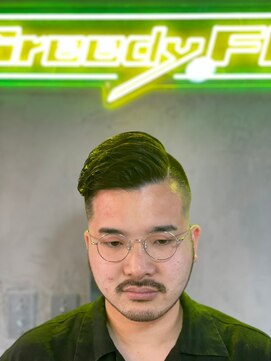 グリーディーフォックス 代々木(Greedy FOX) コンマヘア/センタ-パ-ト/ツイストスパイラル/スキンフェード