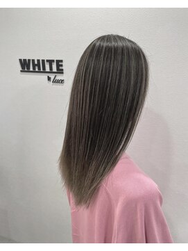 アンダーバーホワイト 西宮店(_WHITE) UPTOGLOSS髪質改善トリートメント　外国人風ハイライトカラー