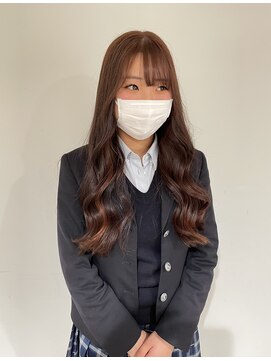 ヘアーアイストゥーレ(HAIR ICI TRE) 卒業カラー ピンクブラウンカラー 担当渡辺聖