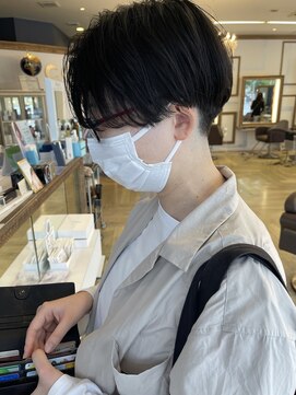 コワファースト 大分(COIFF1RST) イケメン刈り上げショート女子