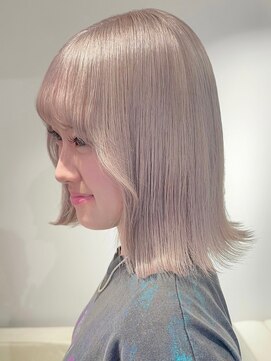 ベレーザ 渋谷(BELEZA) 9755ブロンドベージュハイトーンカラー韓国切りっぱなしボブ