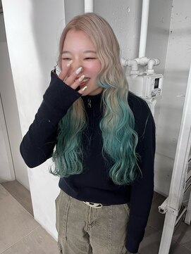 レコ 渋谷(LECO) ホワイト×水色