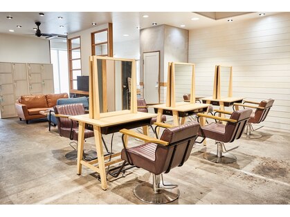 アーサス ヘアー デザイン 鎌ヶ谷駅前店(Ursus hair Design by HEADLIGHT)の写真