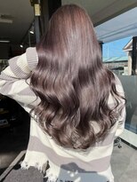 スト 静岡鷹匠(sto) グレージュ切りっぱなしボブ前髪ありミニボブミルクティベージュ