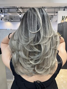 メリー オオサカ(Merly Osaka) 海外レイヤーバレイヤージュ