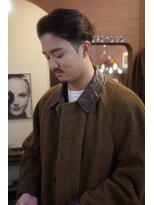 エディ(Edy)&nbsp;センターパート刈り上げメンズ眉毛カット外国人風ブラウンカラー