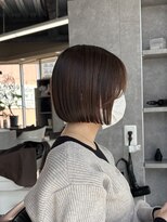 エスキス(ESQUISSE) パツっとボブ