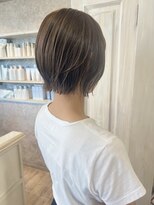 キャアリー(Caary)&nbsp;福山市Caaryくびれミニボブ春夏人気ヘアオリーブベージュ抜け感