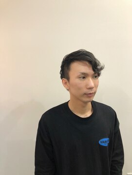 ウィ ラグゼ 北千住店(Oui luxe) 大人アシメでこなれ感◎ 【 オトナアシメパーマ 】