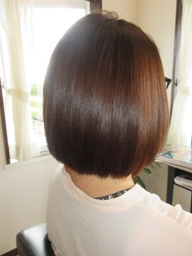 コア フィール ア デイ(COIFFURE A DAY) 【M3D】ひし形ボブ