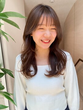 トゥルーズ 梅田店(TLUUS) 【TLUUSホワイトグレージュチェリーブラウンミニウルフ】