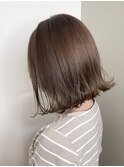 20代30代40代外ハネアッシュグレージュ肩ライン耳掛け