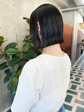 ノエ(noe) 切りっぱなしボブ