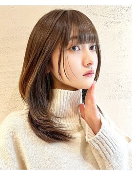 ルル 表参道(lulu.) レイヤーカットレイヤーミディアム