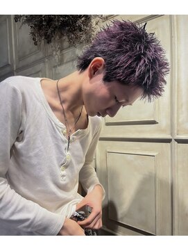 サロウィン 鹿児島天文館店(SALOWIN) スパイキーショート