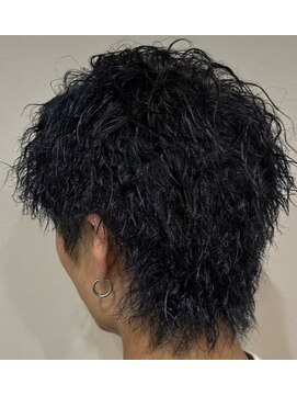 カグヤヒメ(kaguyahime) ツイストパーマ×ウルフカット