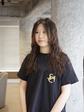 ネロ フタコタマガワ(NERO FUTAKOTAMAGAWA) 【加藤 青空】　ロングパーマ