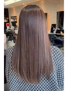 アカイトビラ ヘアケアサロン(AKAI TOBIRA Hair Care Salon) ミルクティーベージュ×ハイライト