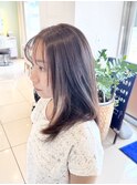 可愛いのに大人の雰囲気抜群セミロングレイヤー
