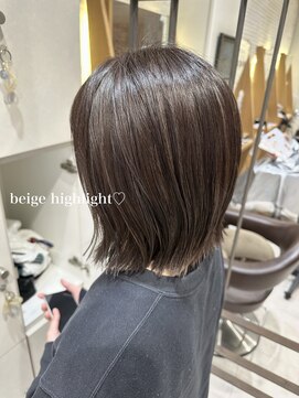 ヴァネッサ VANESSA 白髪ぼかしにも◎ナチュラルハイライトカラーグレージュボブ