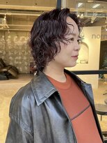 ノーム(norm)&nbsp;ショート/レイヤー/ウルフ/パーマ/小顔/バーガンディーカラー