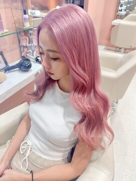 ピンクカラー/ハイトーンカラー/ブリーチカラー/ロングヘア