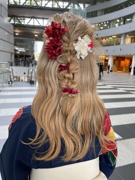 ジーナ 西新(Zina) 網下ろしハーフアップ