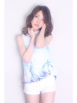 クーエフー(coo et fuu) 【表参道　原宿　青山 渋谷】ランダムカールのボブディ　藤沢