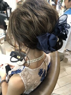 ネオリーブシェリエ 浅草店(Neolive cherie) くしゃっとルーズなヘアセット