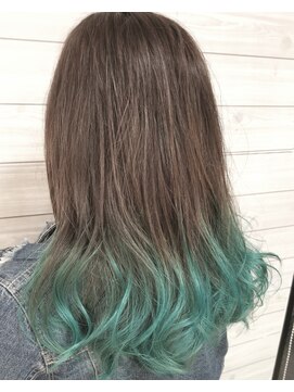 クレア(CREA) ターコイズグラデーション