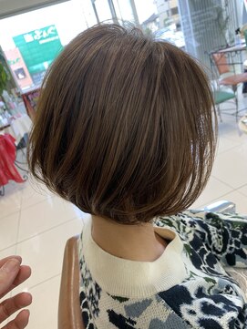 フォルテ 中田店 ショートボブでやわらかシルエット