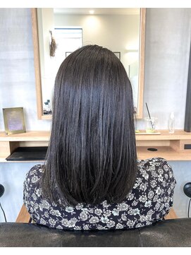 ソッカ(socca) 人気のミディアムボブ