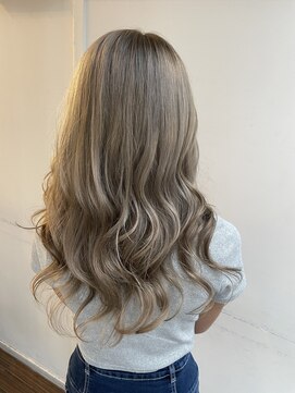 イヴァン アンド リズ 奈良店(IVAn ＆ LIZ) ブリーチ☆ミルクティーカラー