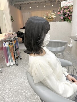 ラルム 新宿(LARME) 韓国風くびれミディ暗めダークグレージュ【新宿/顔周り】