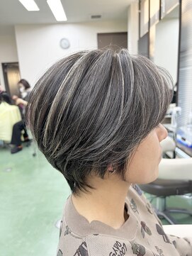 ゼロ(Zero) ハイライト×ショートボブ