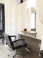 リブロ(LiBro) カーテンで仕切られた半個室空間でマンツーマン施術【髪質改善】