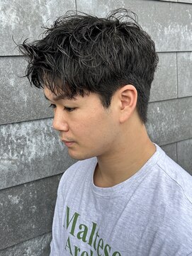 ヒュイル バイ ニアウ(Hwyl by Niau) メンズマッシュスパイキーショートニュアンスパーマツーブロック